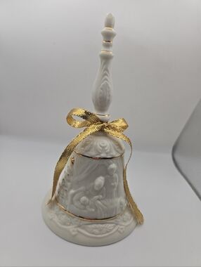HomeTrends Porcelain Dinner Bell Gold Trim Christmas Decor w Box